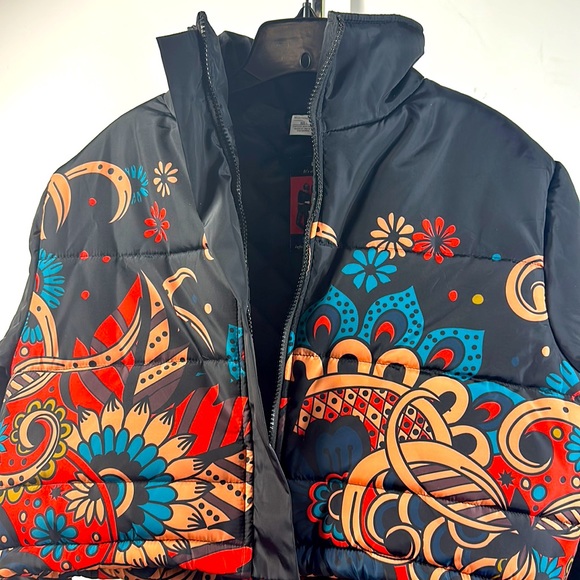 Puffer Jacket Cropped Long Sleeve FullZip Drawstring Mock Neck Mega Fashion Club - Picture 3 of 13